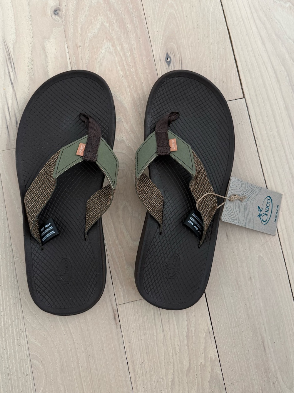 Chaco Men's Thong Sandals in Olive, Brown & Black. New with Tags. NWT